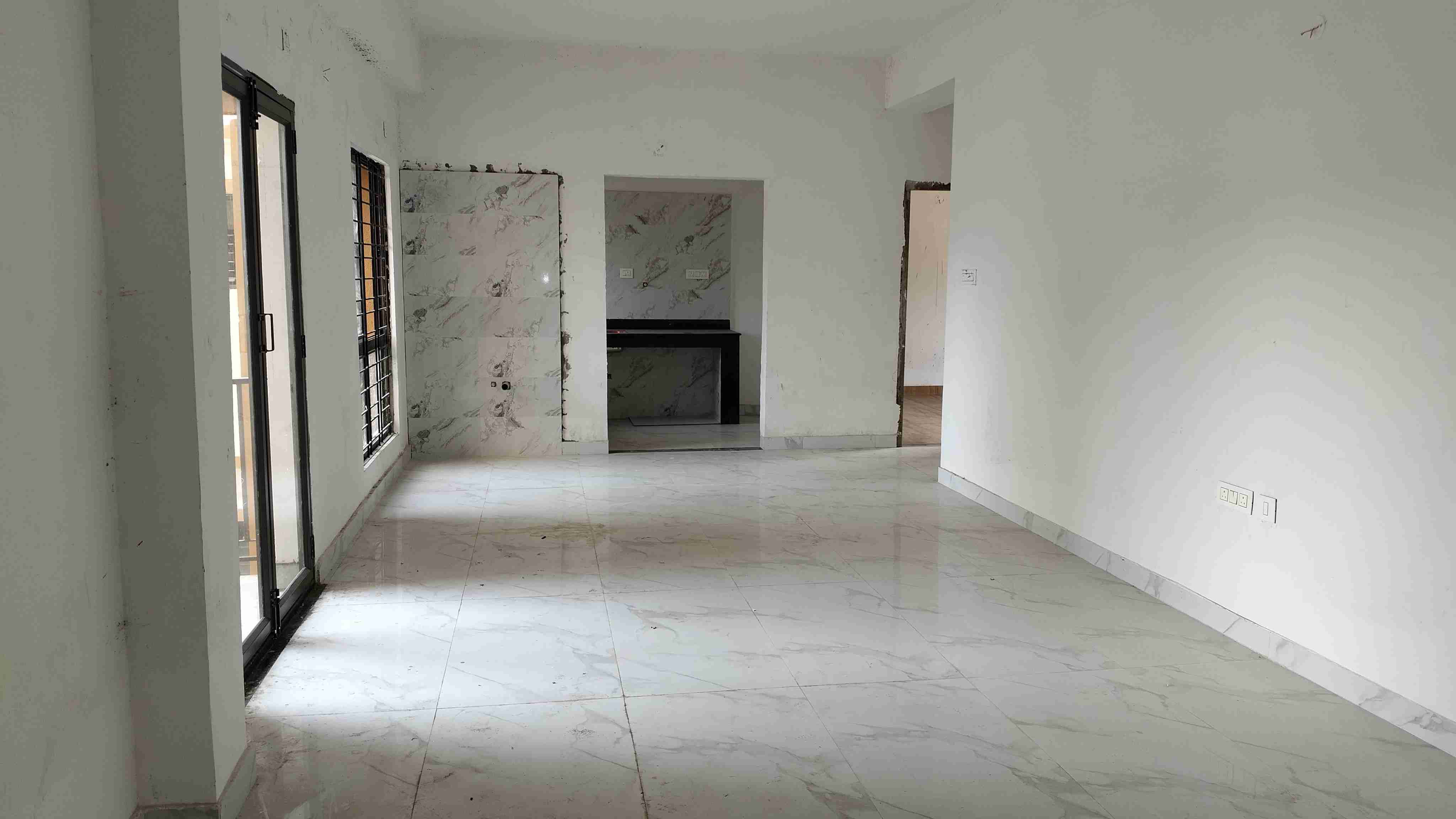 3BHK NEW READY TO MOVE FLAT FOR SALE AT SALUGARA OPPOSITE NORTHEN FLOWER MILL 