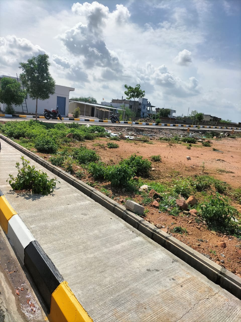 Luxurious Gated Community Plots and Villas Plots For Sale in Bacharam Town