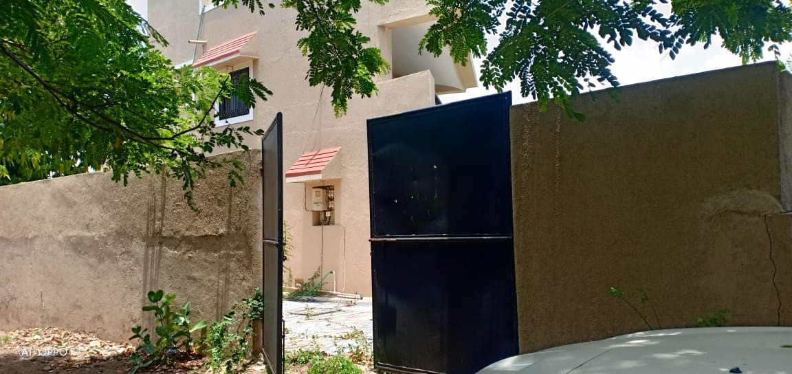 Bungalow For Sale in Sultanabad, Surat
