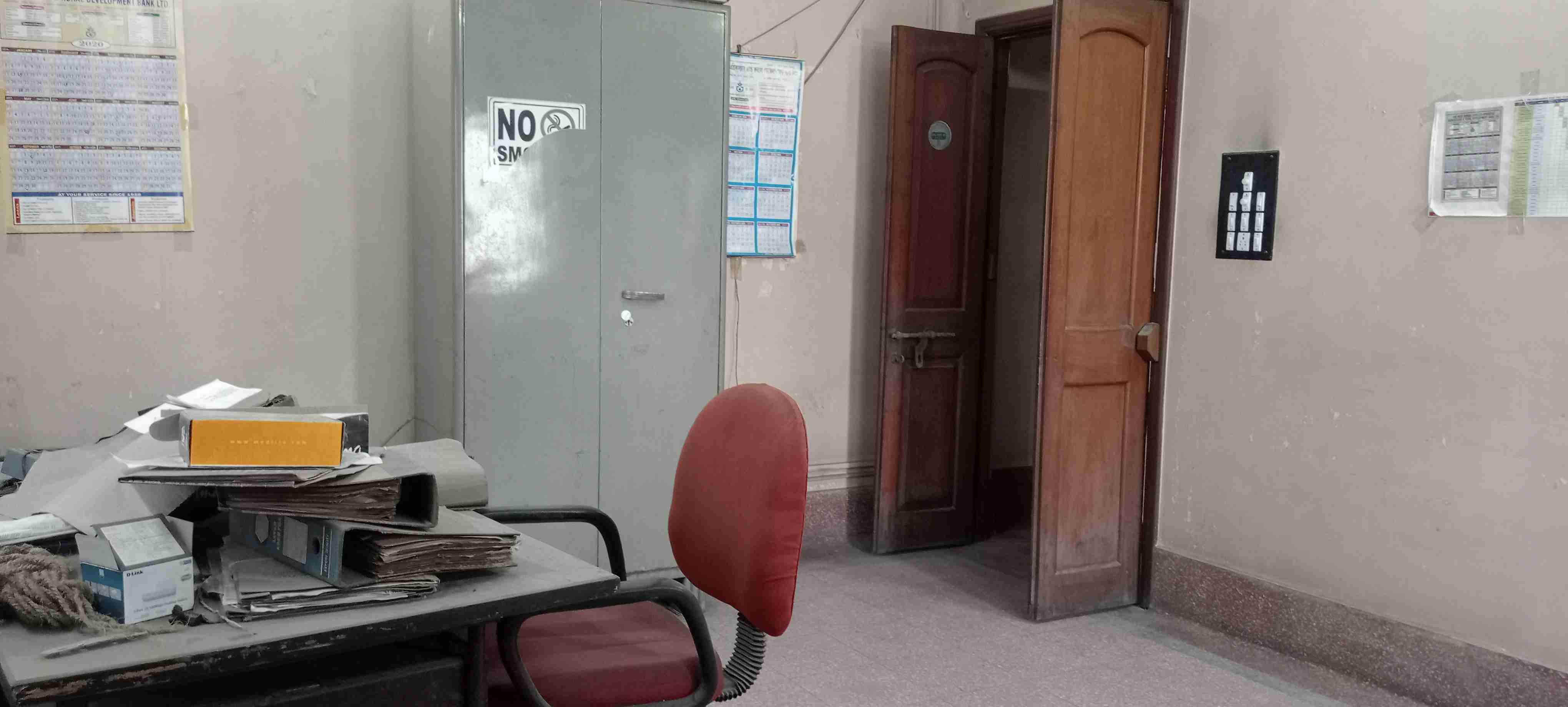 RG-AD-188 : Commercial Space for Rent at Theatre Road, Kolkata. Contact +91 98300 42930