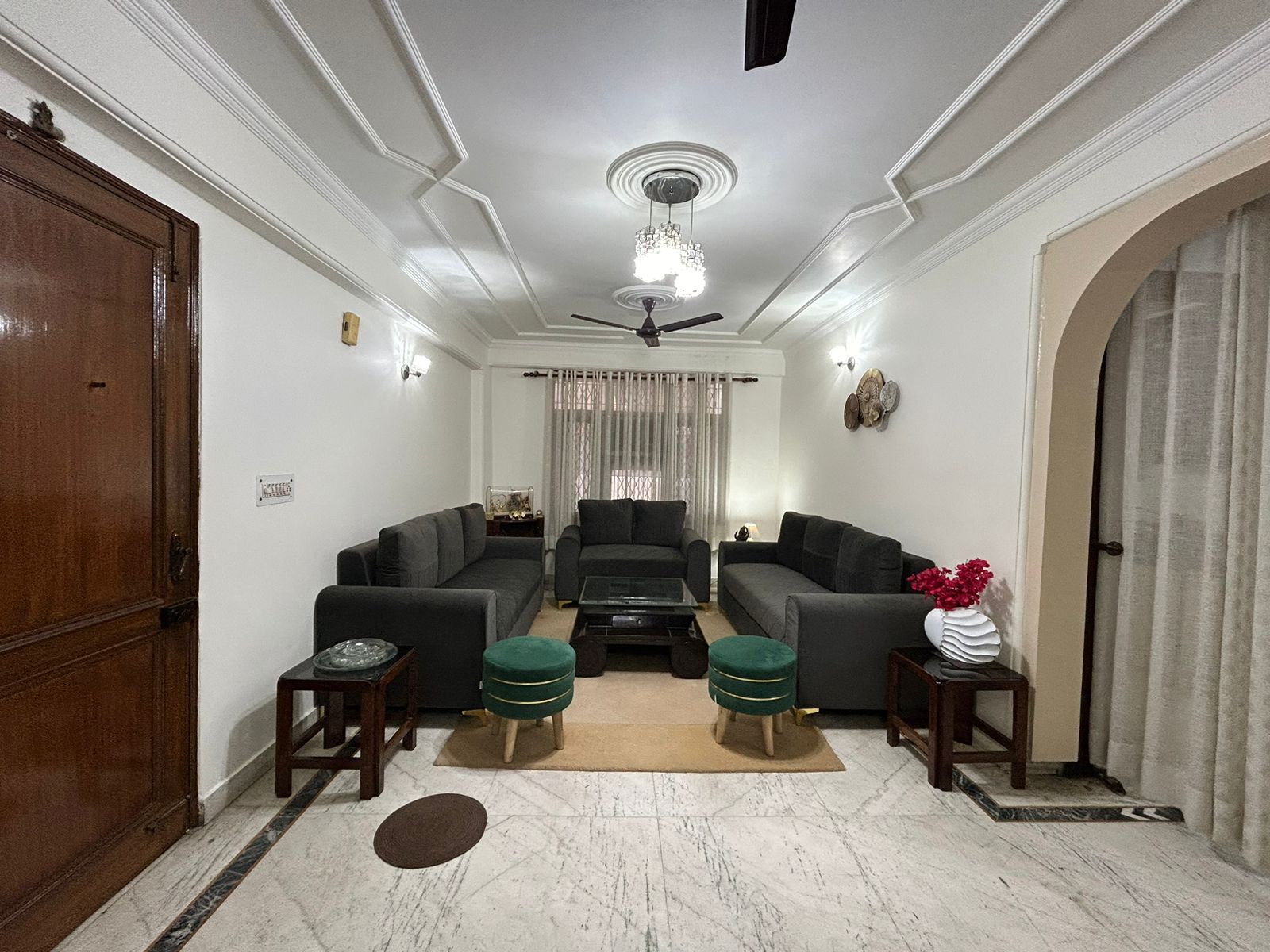 Spacious 4BHK Builder Floor for Sale in Vaishali Sector-4