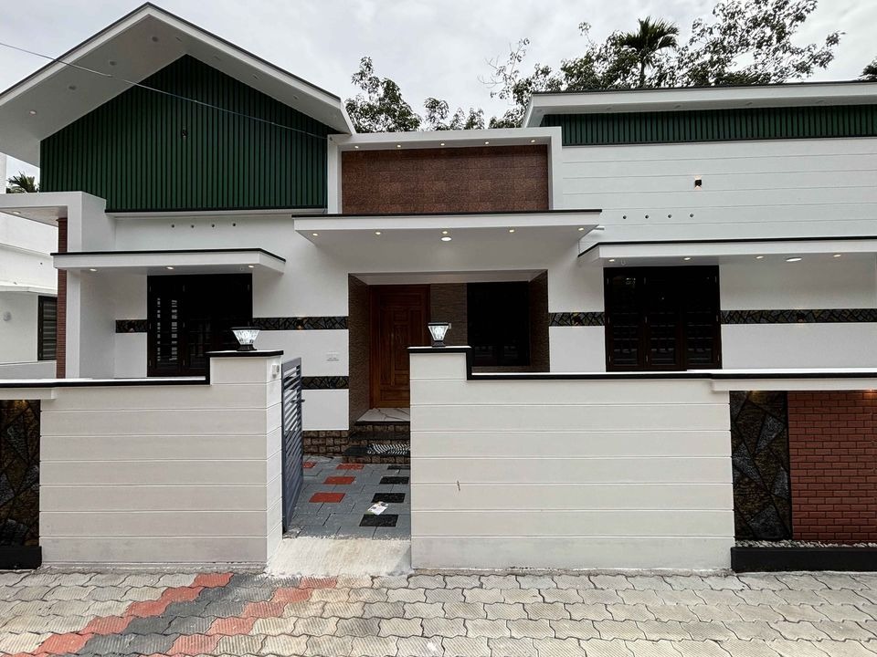 3 Bedroom House for Sale in Vattiyoorkavu
