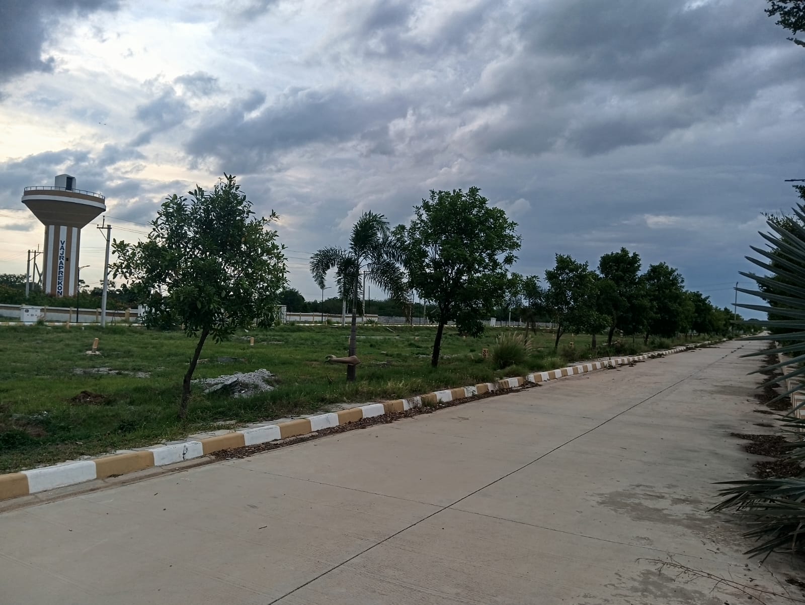 hmda&rera approved open villa plots for sale at Thimmapur banglore highway