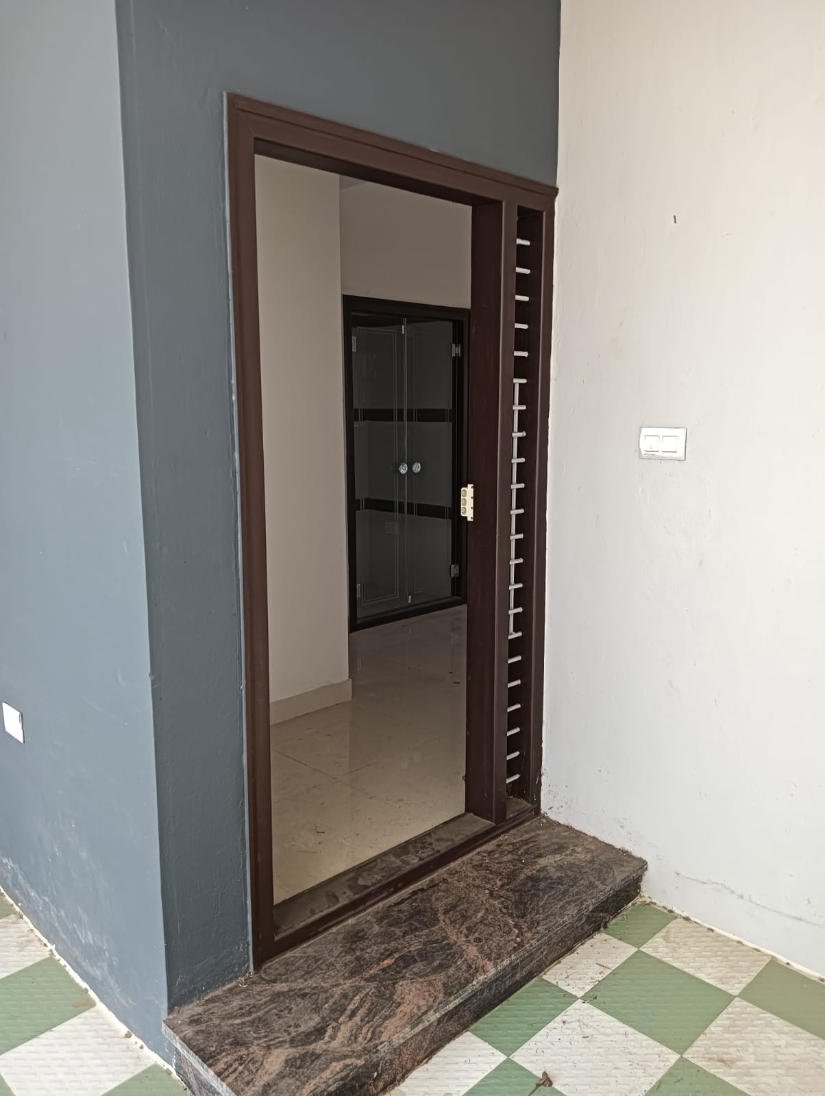 Duplex Unfurnished  East facing  Misca layout, Near Bogadi , Belvadi road Mysore.