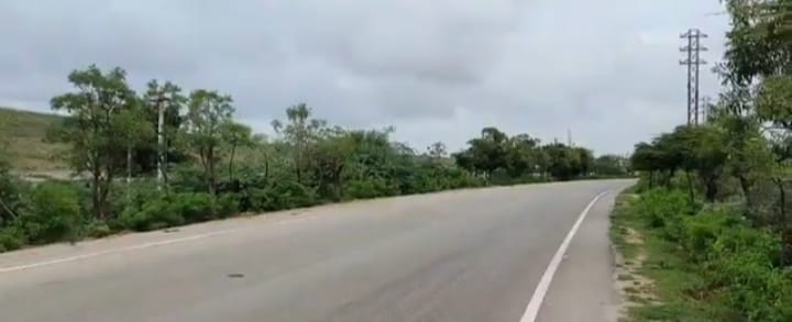  10 guntas  pure red soil Farmhouse near Kondapochamma