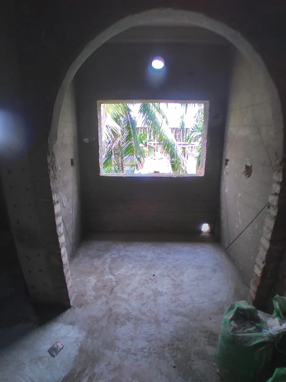 2bhk ready to move flat available in barasat location