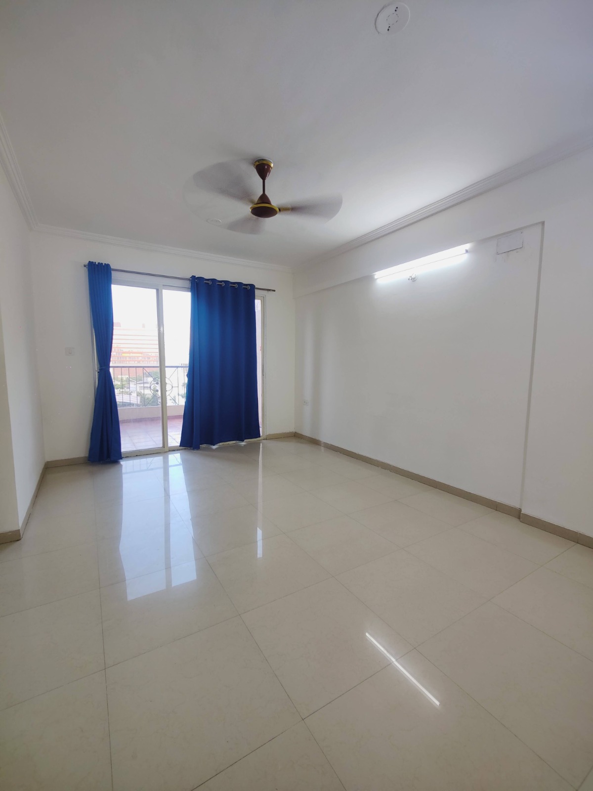 Flat for sale 2BHK|| 1035 sq ft || Beverly Hills, Baner|| Gated Society