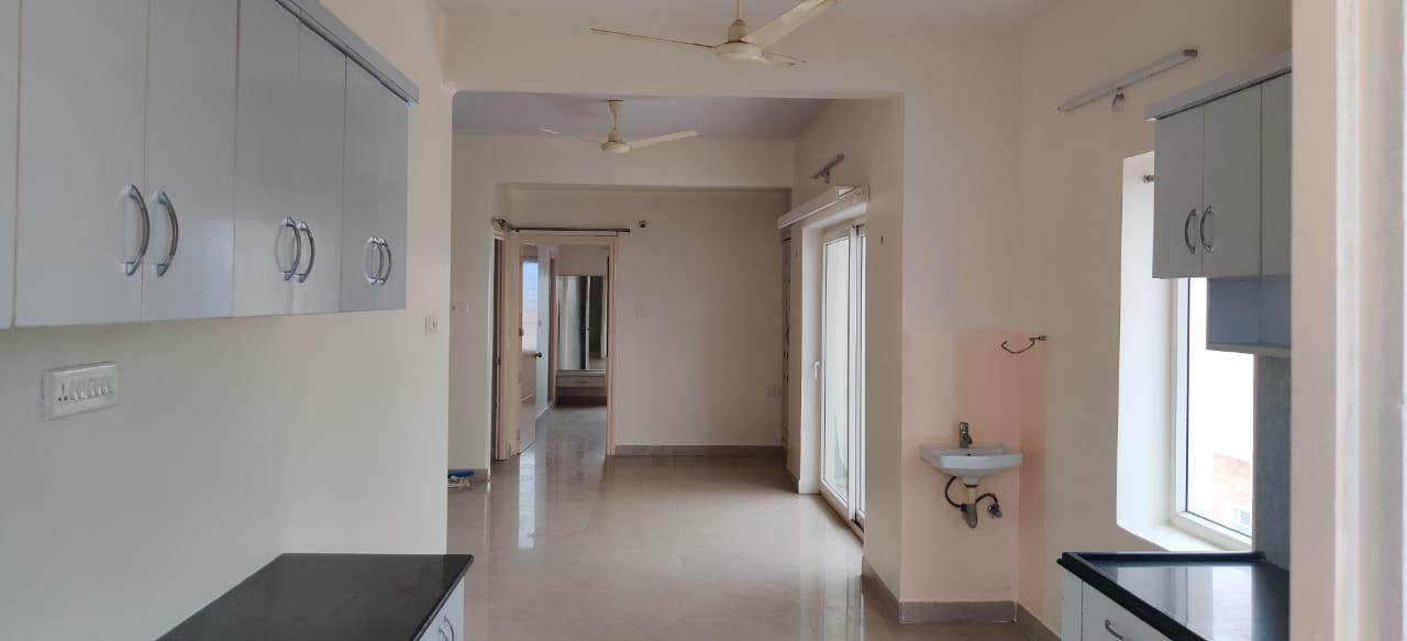 Semi Commercial 3bhk Flat for Sale in Khajaguda Gachibowli
