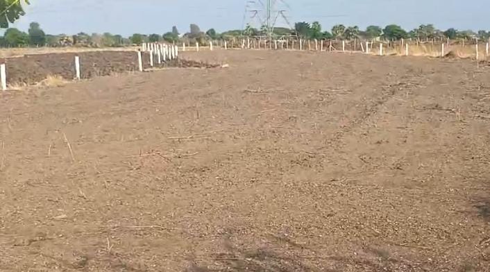 35 guntas land  or 4235 sqyrds  land  at  kuknoorpalli  , siddipet