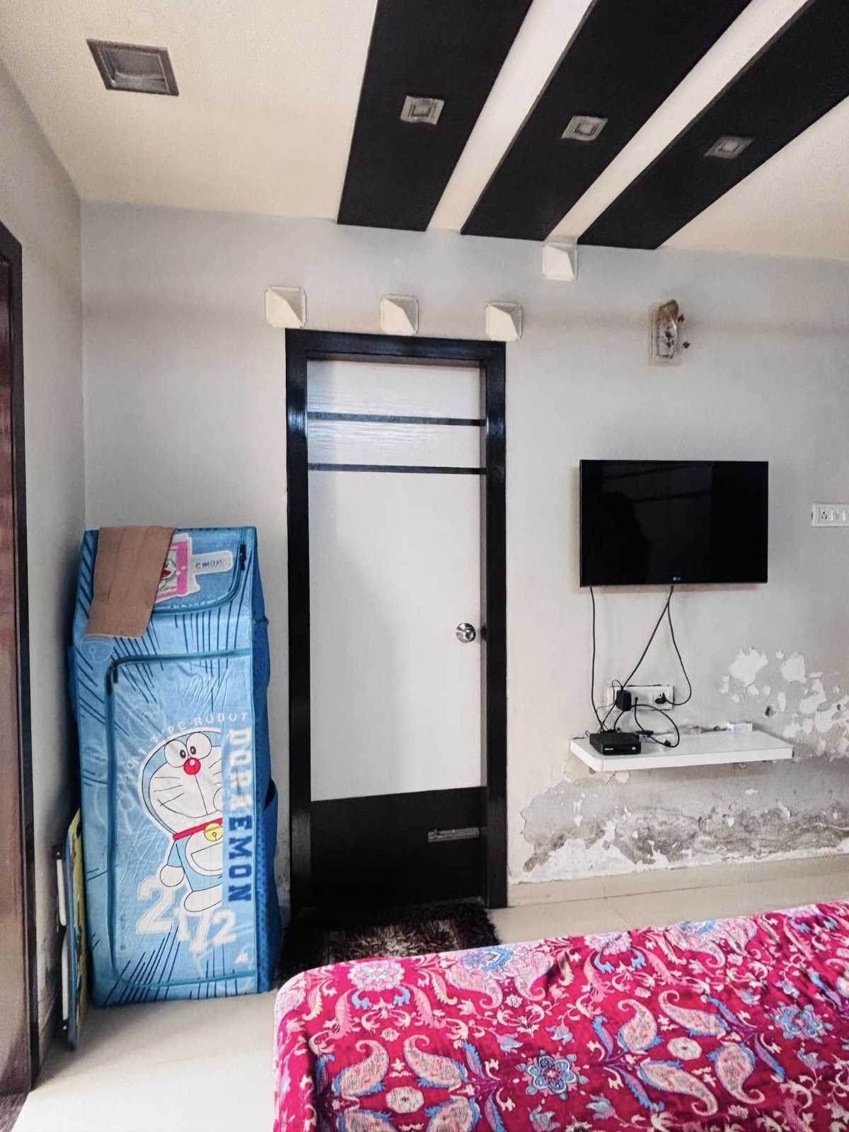Furnished 2 BHK Flat For Sale  in Vesu, Surat, Gujarat