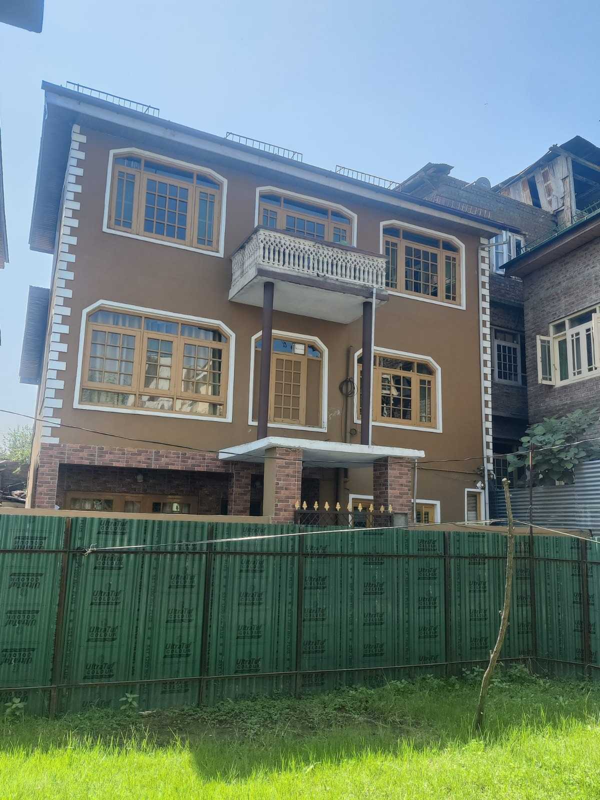 3 story House for Sale in Mominabad