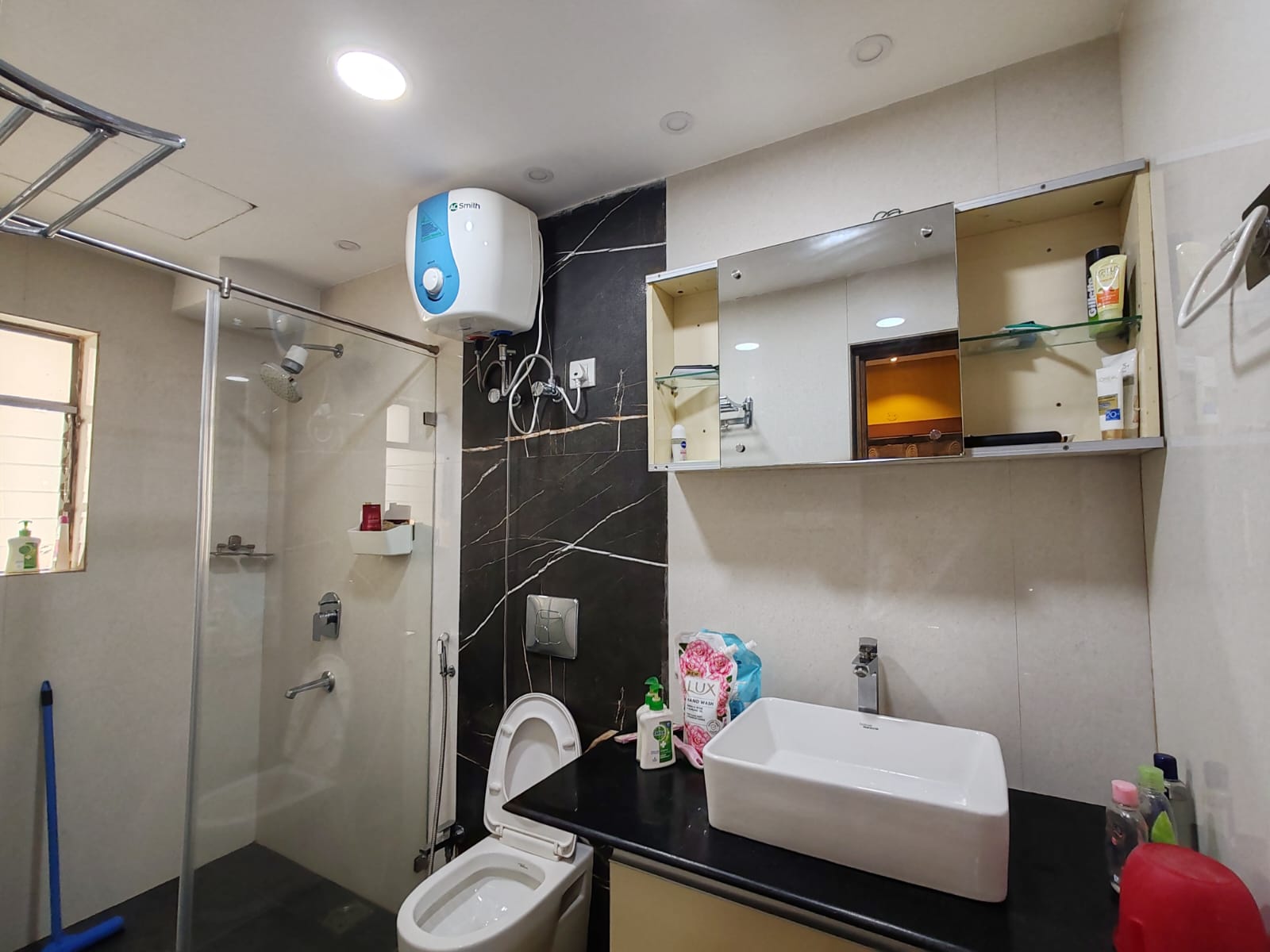 3 BHK SemiFurnished Apartment Flat For slae in OZONE, E M Bypass
