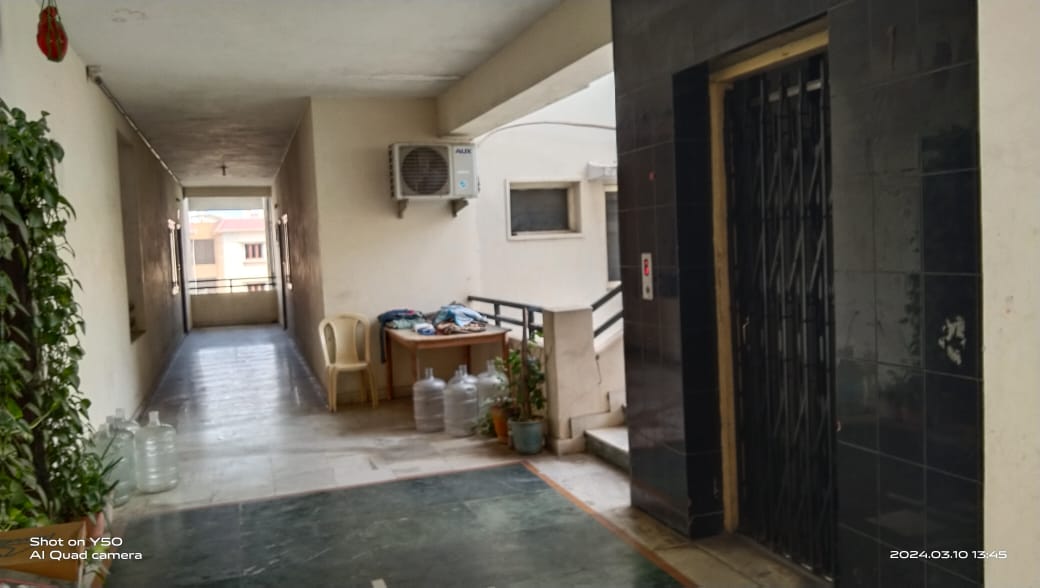 3 BHK Spacious East Facing Flat for Resale at Hitec City, Hyderabad | 1750 Sft | 1.75 Cr | Negotiable.