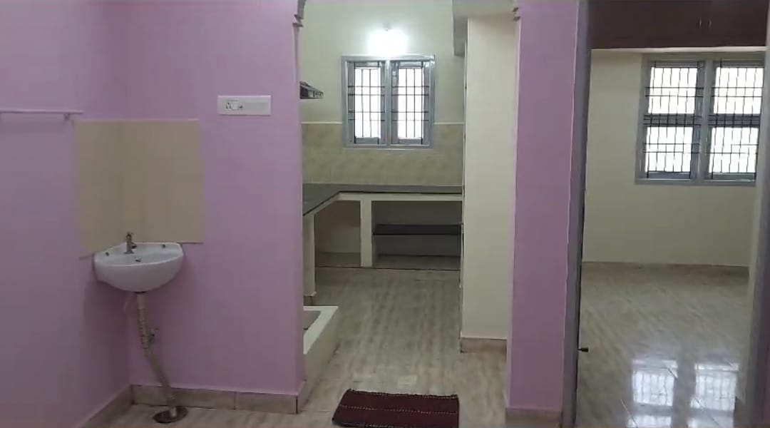 WELL DESIGNED 2BHK SEMI FURNISHED FLAT FOR SALE AT PORUR, CHENNAI