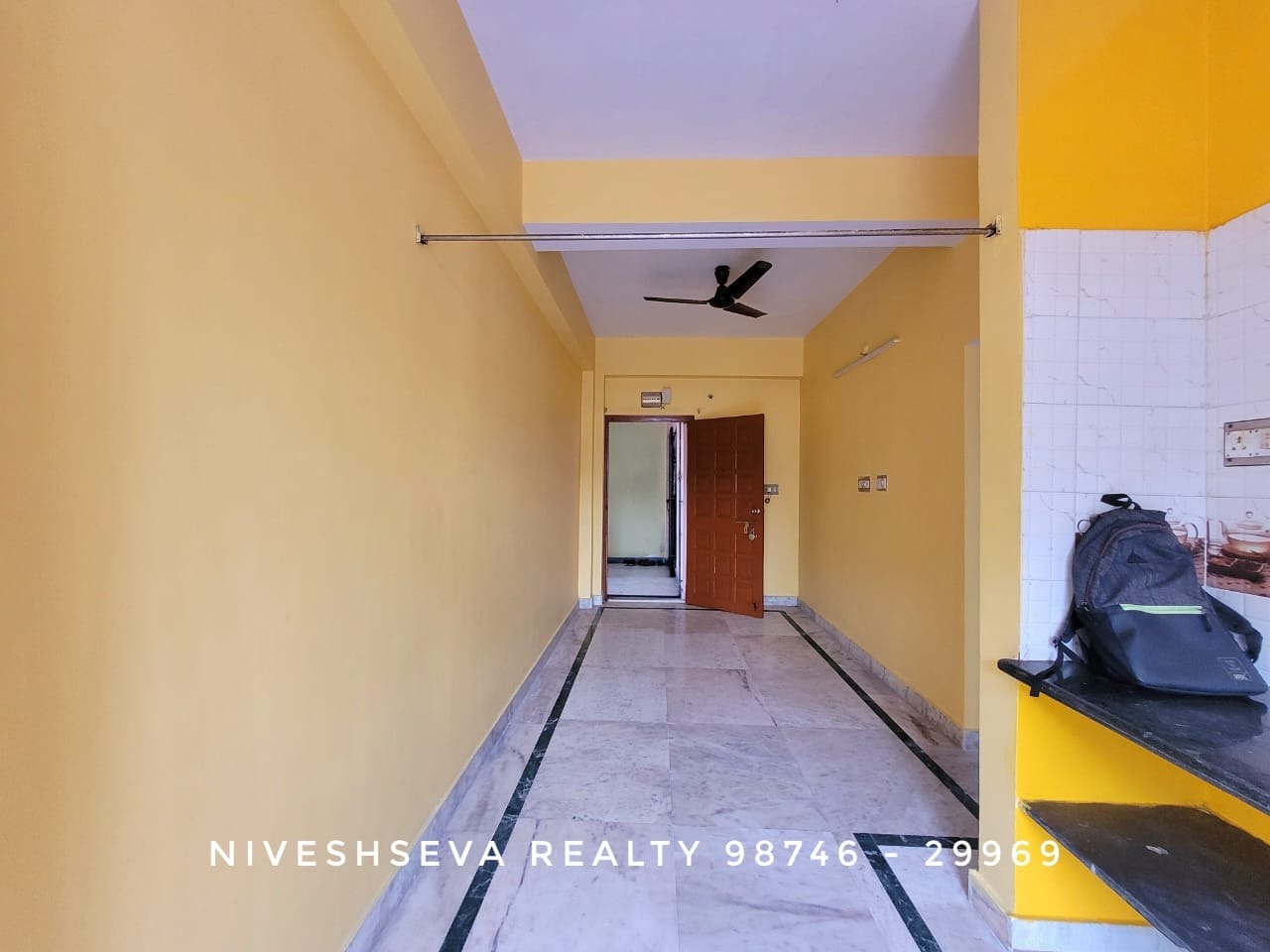 Spacious 2BHK Flat for Sale with Independent Parking in Bansdroni 