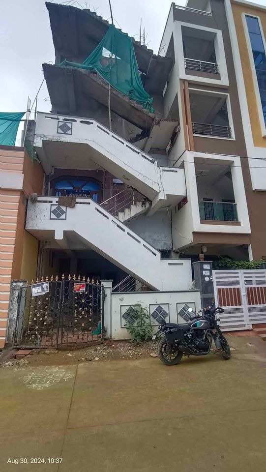 100 Sq Yards G+3 House for Sale in Raghavendra Colony, Shamshabad