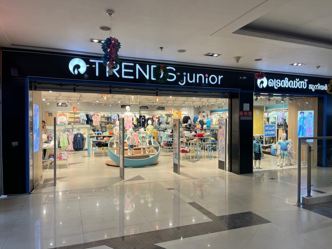3,570 Sq Ft Commercial Property in Abad Nucleus Mall, Maradu, Madurai Highway, Kochi