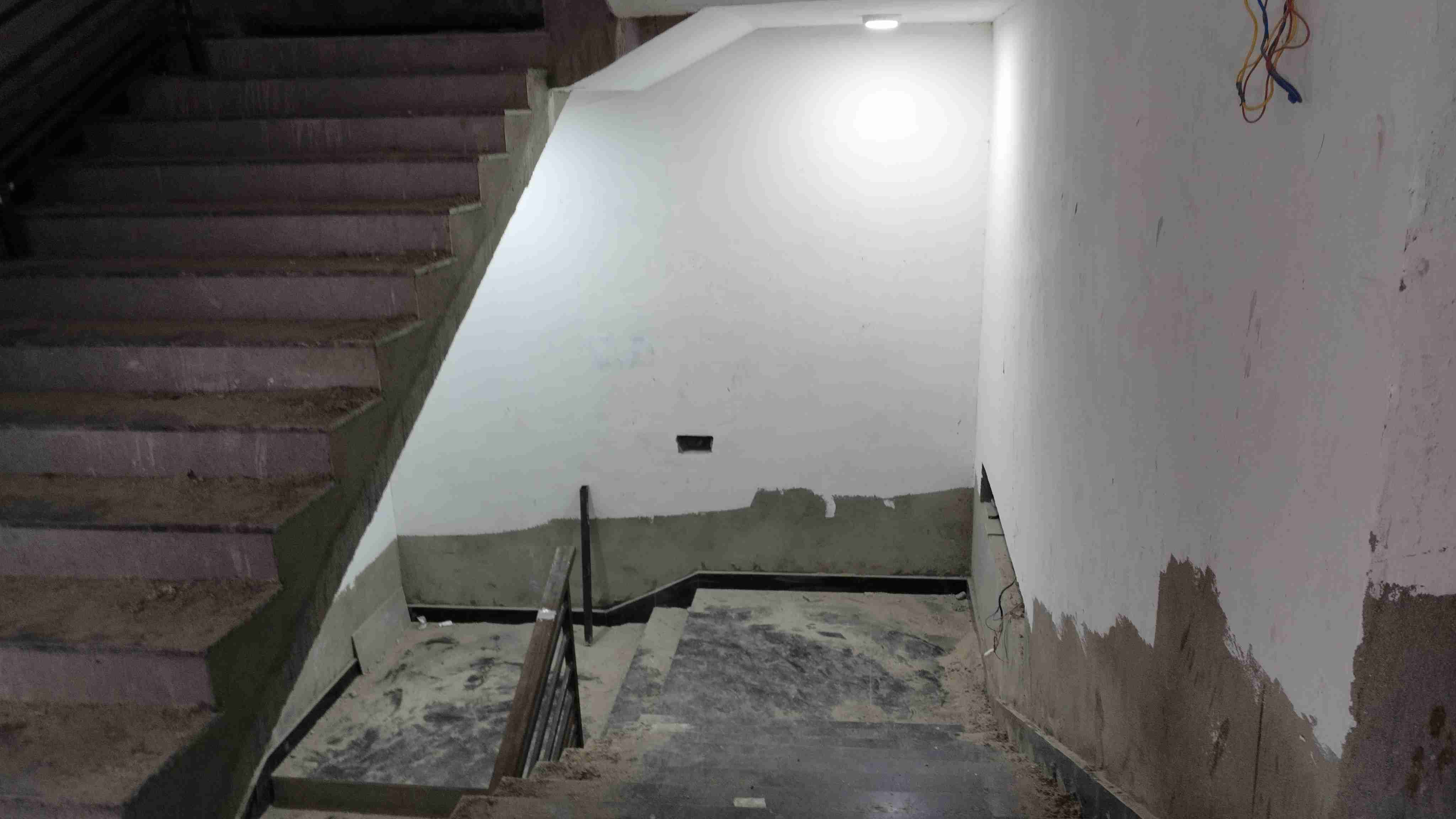 3BHK NEW READY TO MOVE FLAT FOR SALE AT PuNJABI PARA