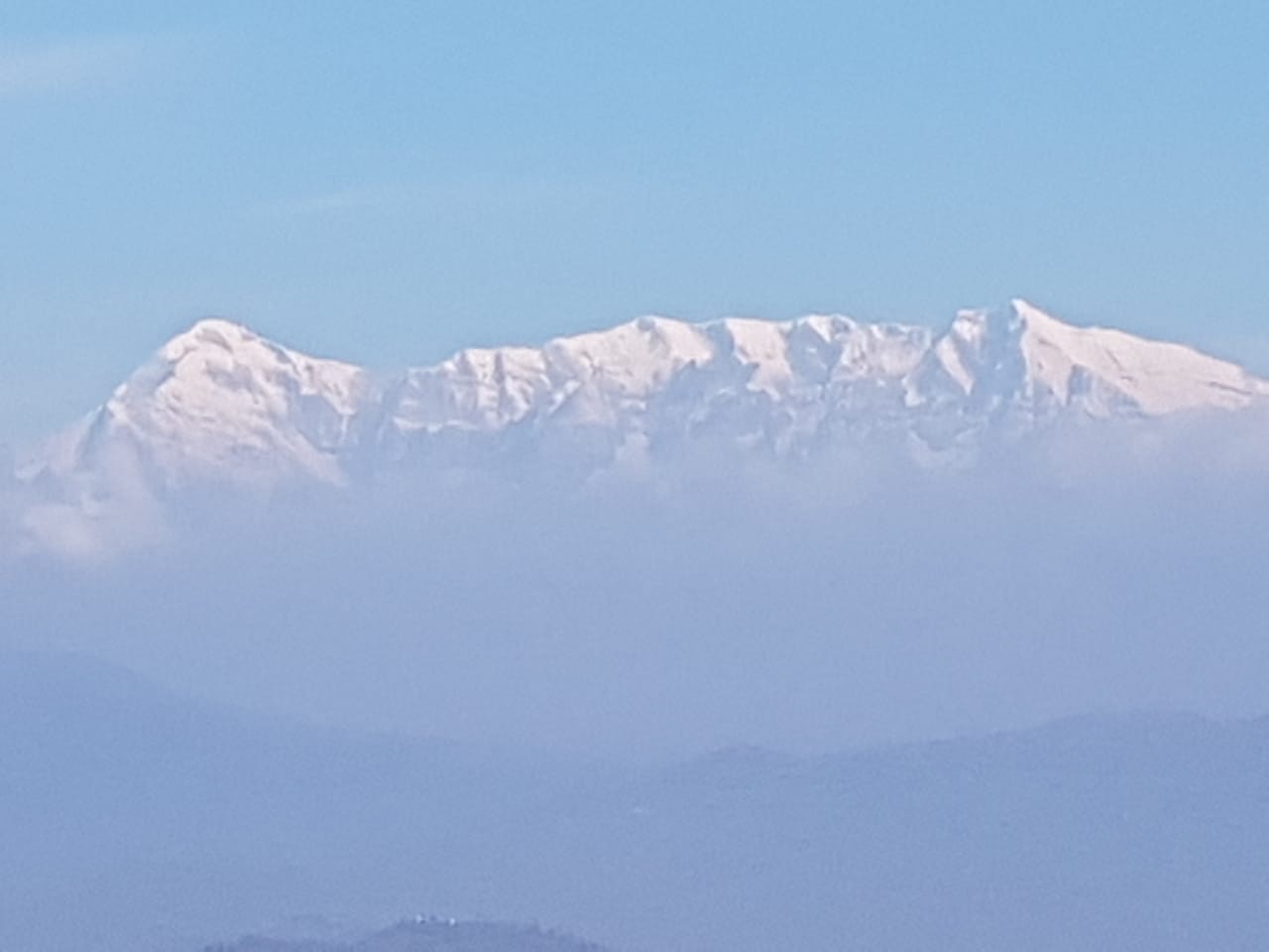 Spacious Land with House and Garden in Saharfatak, Almora