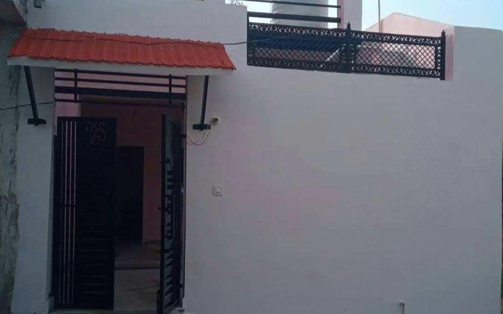 Spacious 1 Room Unit For Sale  in Dubagga, Faridpur, Lucknow