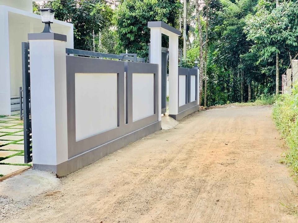 Spacious 4 Bedroom House for Sale in Kalpatta, Kumbalakkad