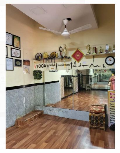 Commercial shop borivali east at mumbai