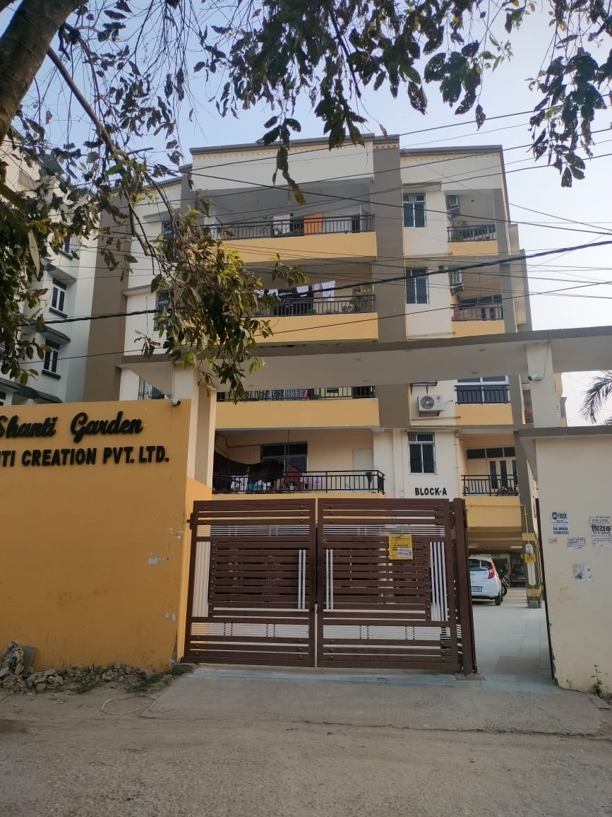 2BHK flat for sale in Shanti garden at rukunpura Sharma path Patna 