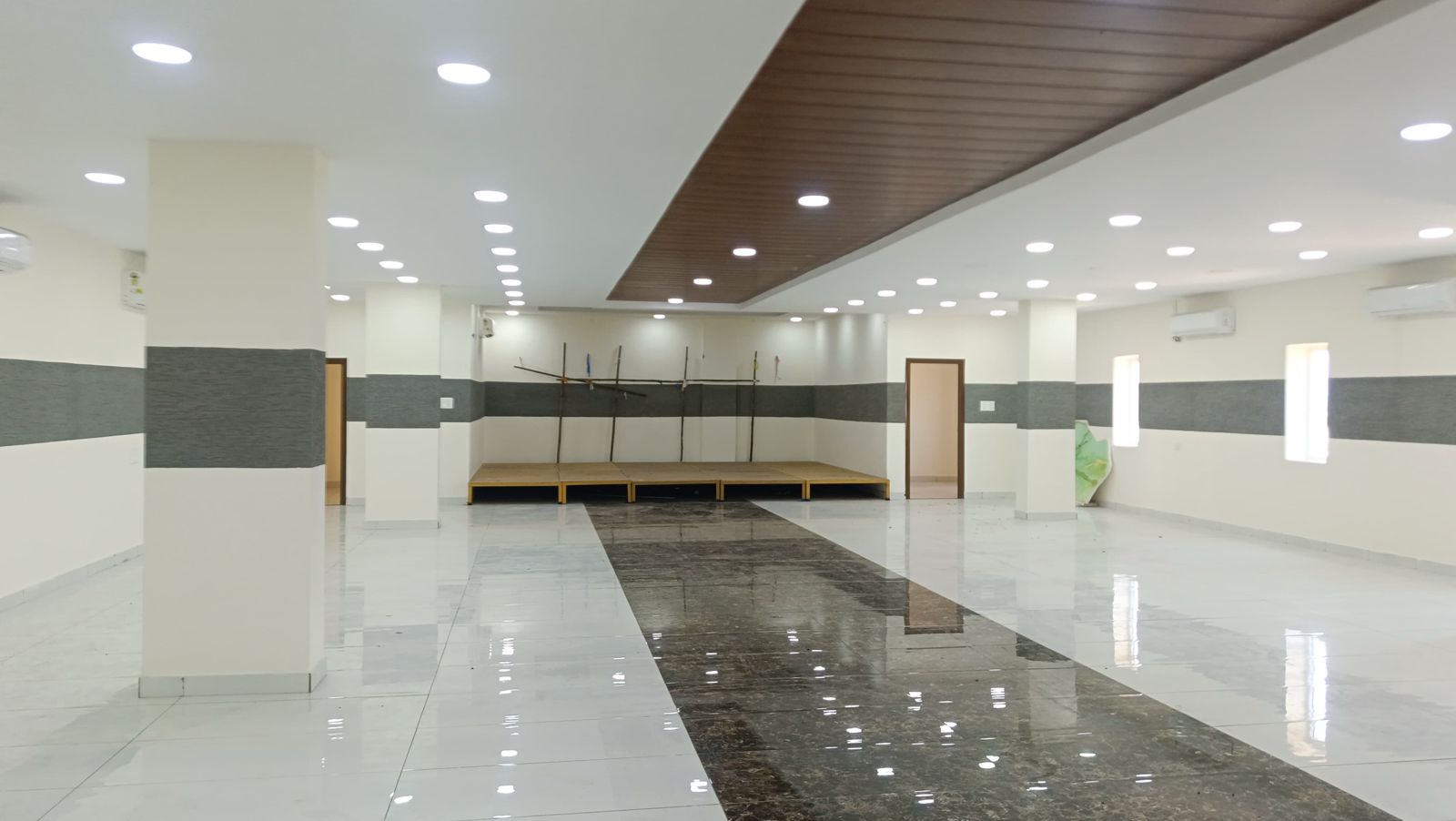 EAST/WEST FACING FLATS IN APARTMENT
GUNTUR