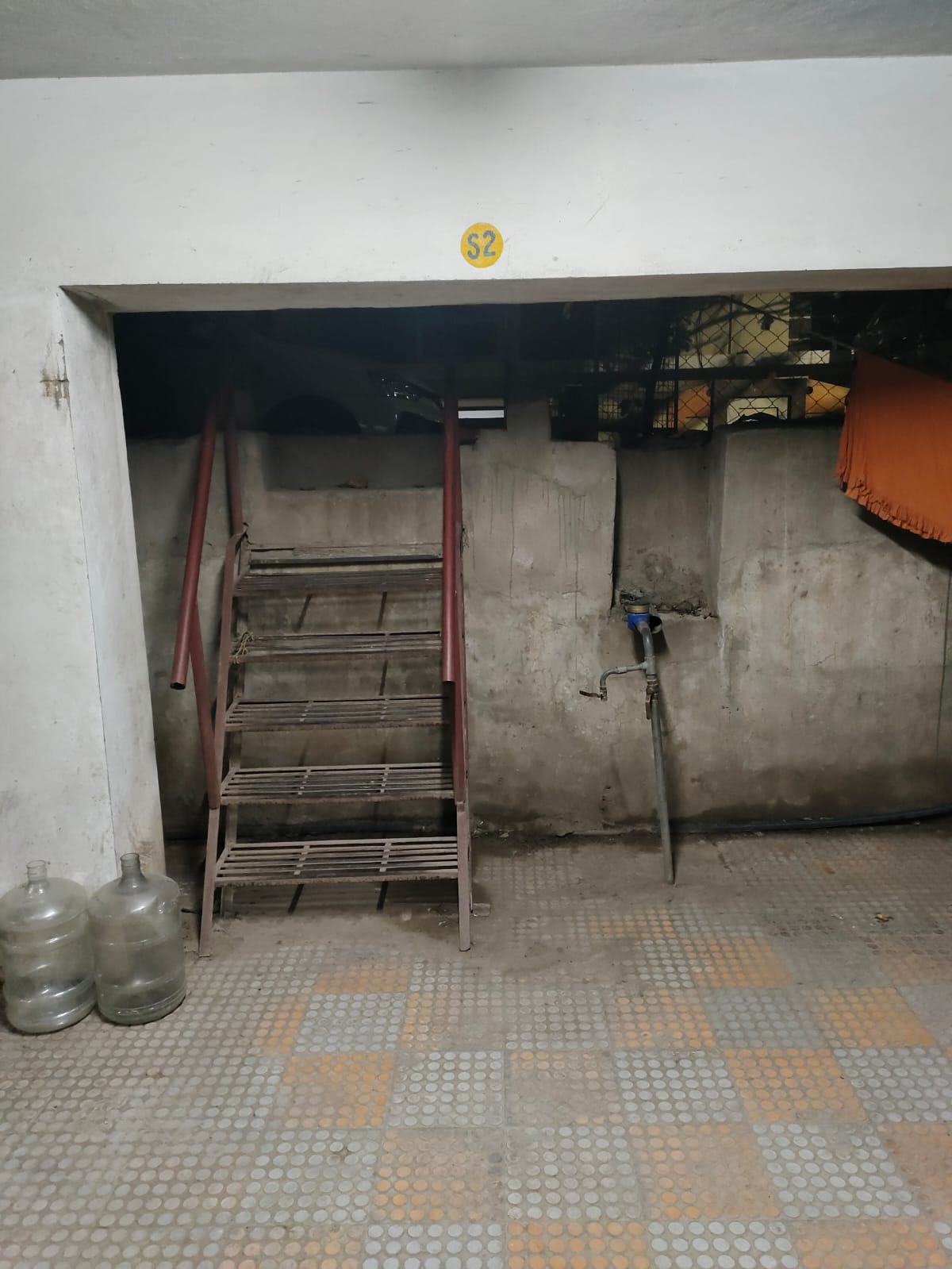 Flat for sale in karachi bakery building at Pragathi nagar 