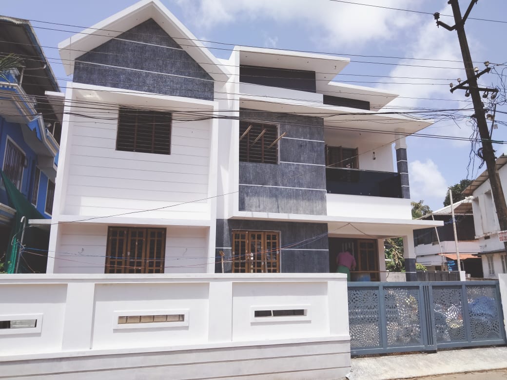 Under Construction House for Sale in Kallur, Amballur, Thrissur
