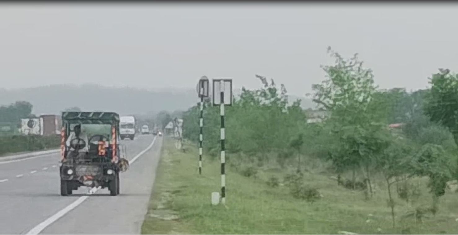 Jabalpur Highway road facing 22 acres agriculture land for sale