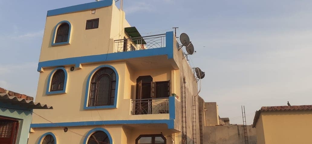 Spacious Home for Sale in Ghaziabad Near Hindon Air Force Station and Mohan Nagar Metro