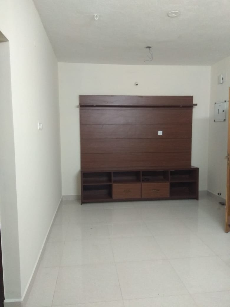 2BHK WELL DESIGNED SEMI-FURNISHED FLAT WITH MORE FACILITIES FOR SALE AT IYAPPANTHANGAL, CHENNAI