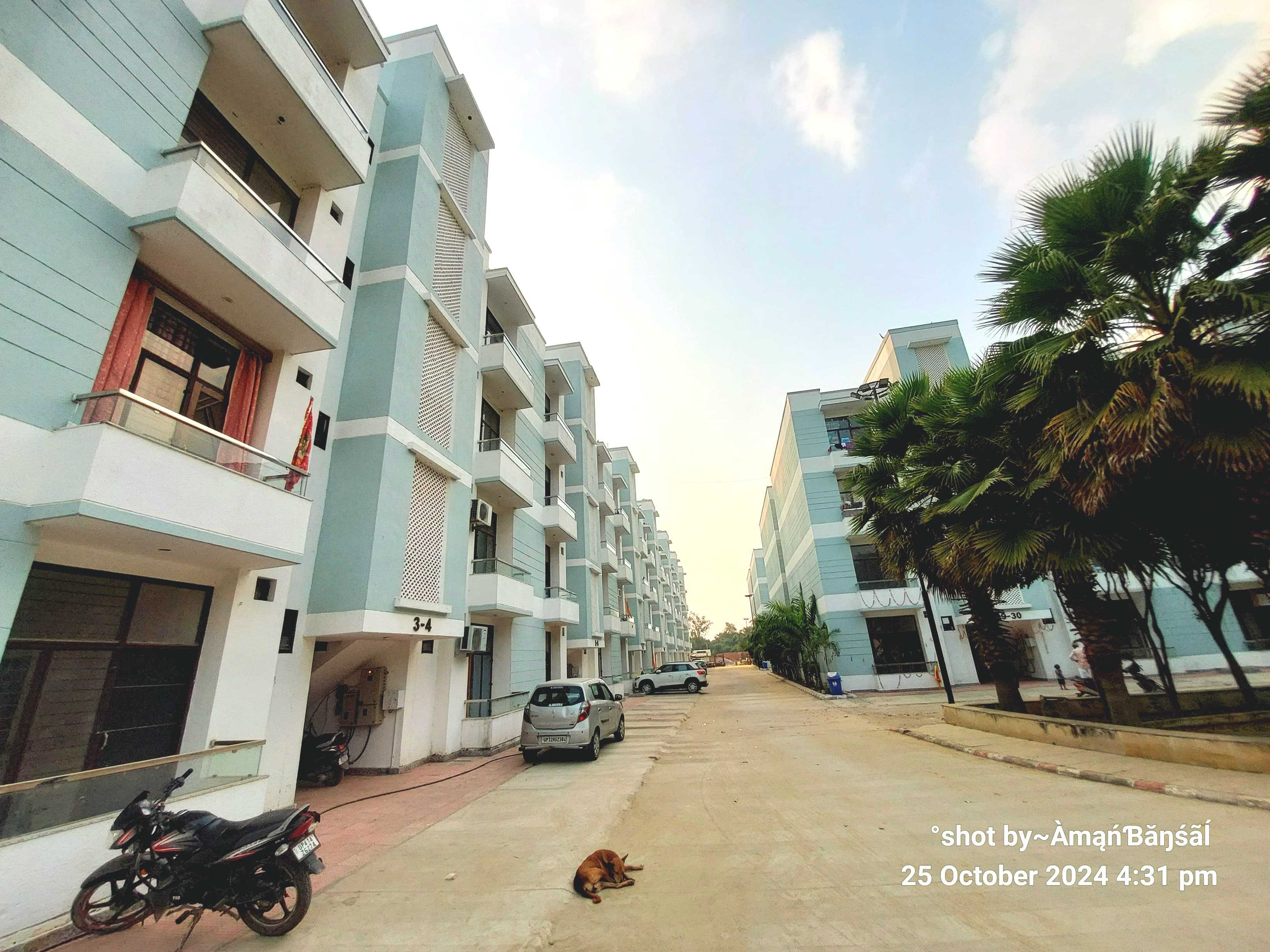 3 BHK Flats in Miracle Garden at Lucknow