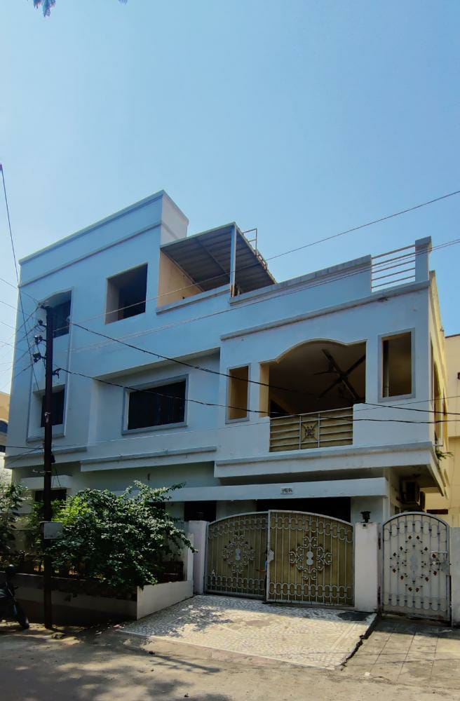 Duplex house  for sale in filmnagar 