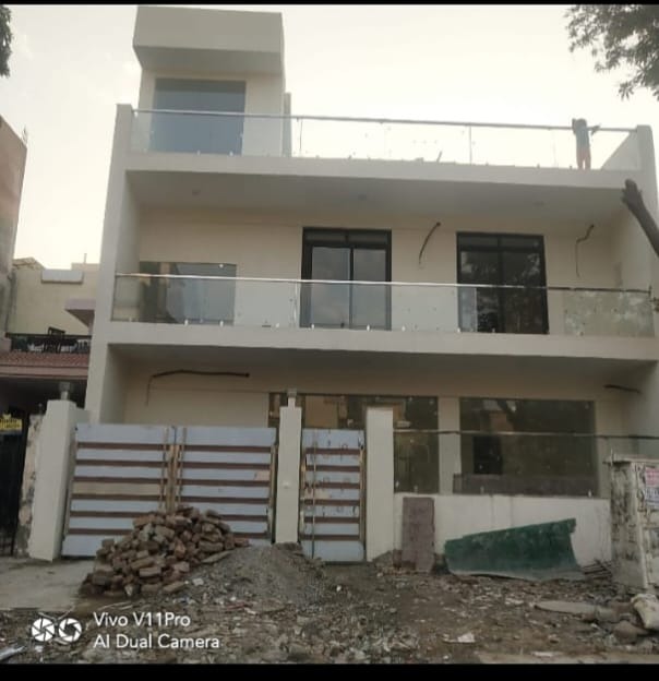 House For sale  in Alpha 1, Greater Noida