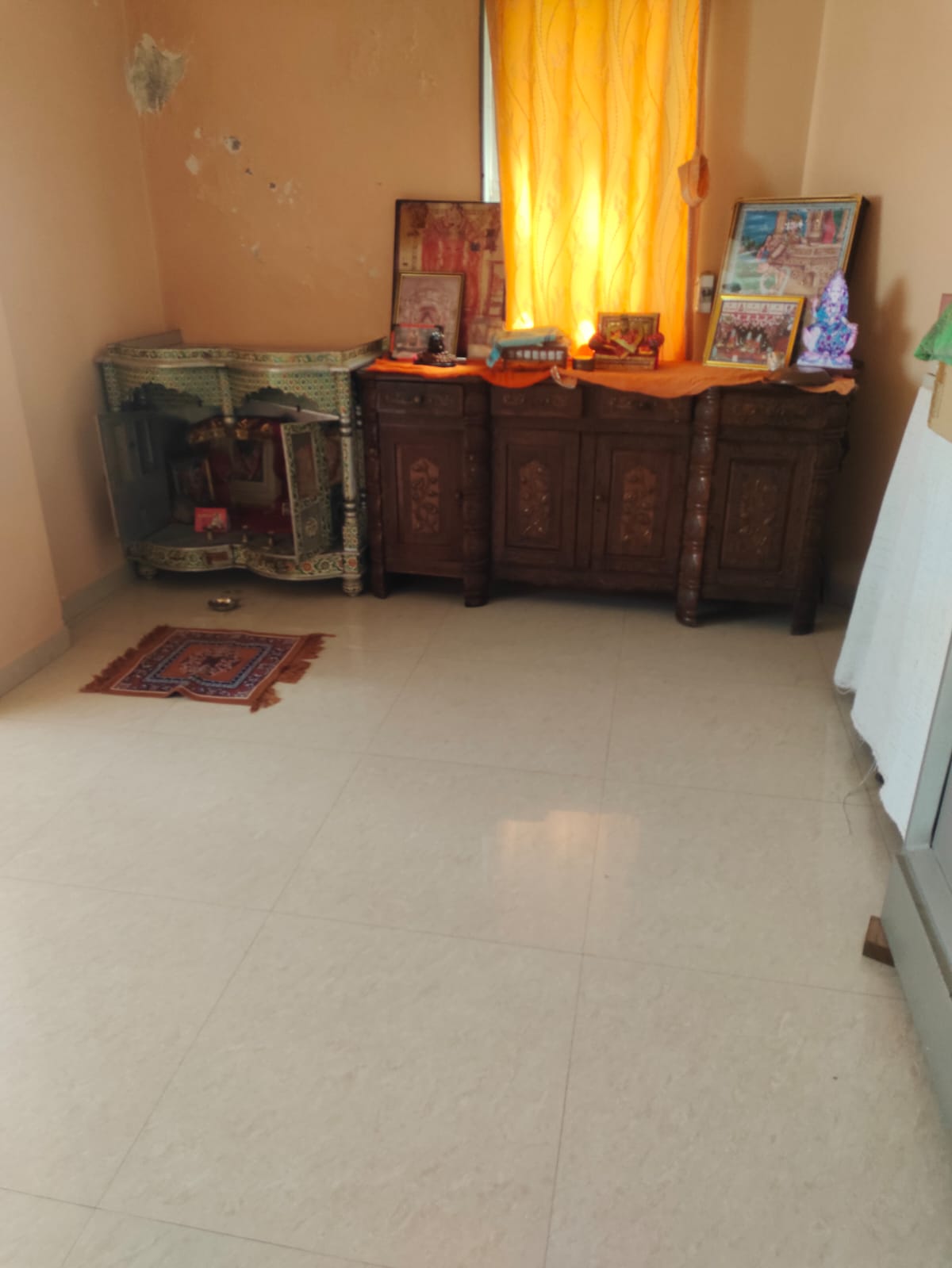 Full furnished 4 BHK Flat for sale at IIM cross road,Ambawadi