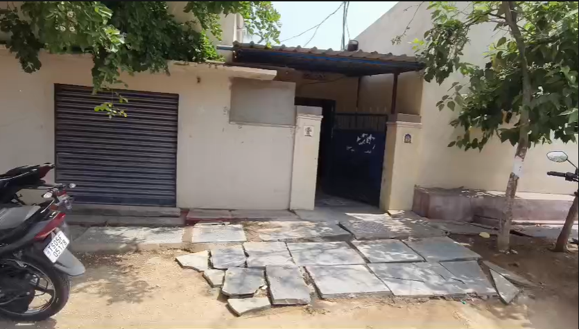 Old House For Sale At  Kathalaguda Nalgonda