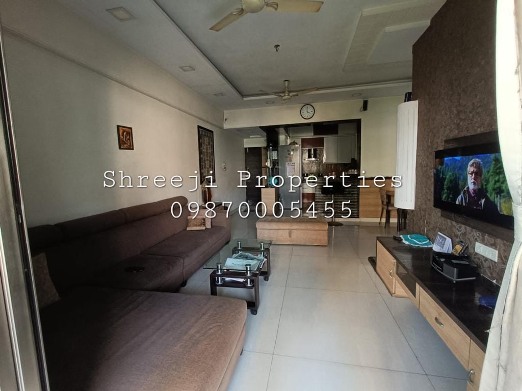 Beautiful 3bhk for sale in Thane