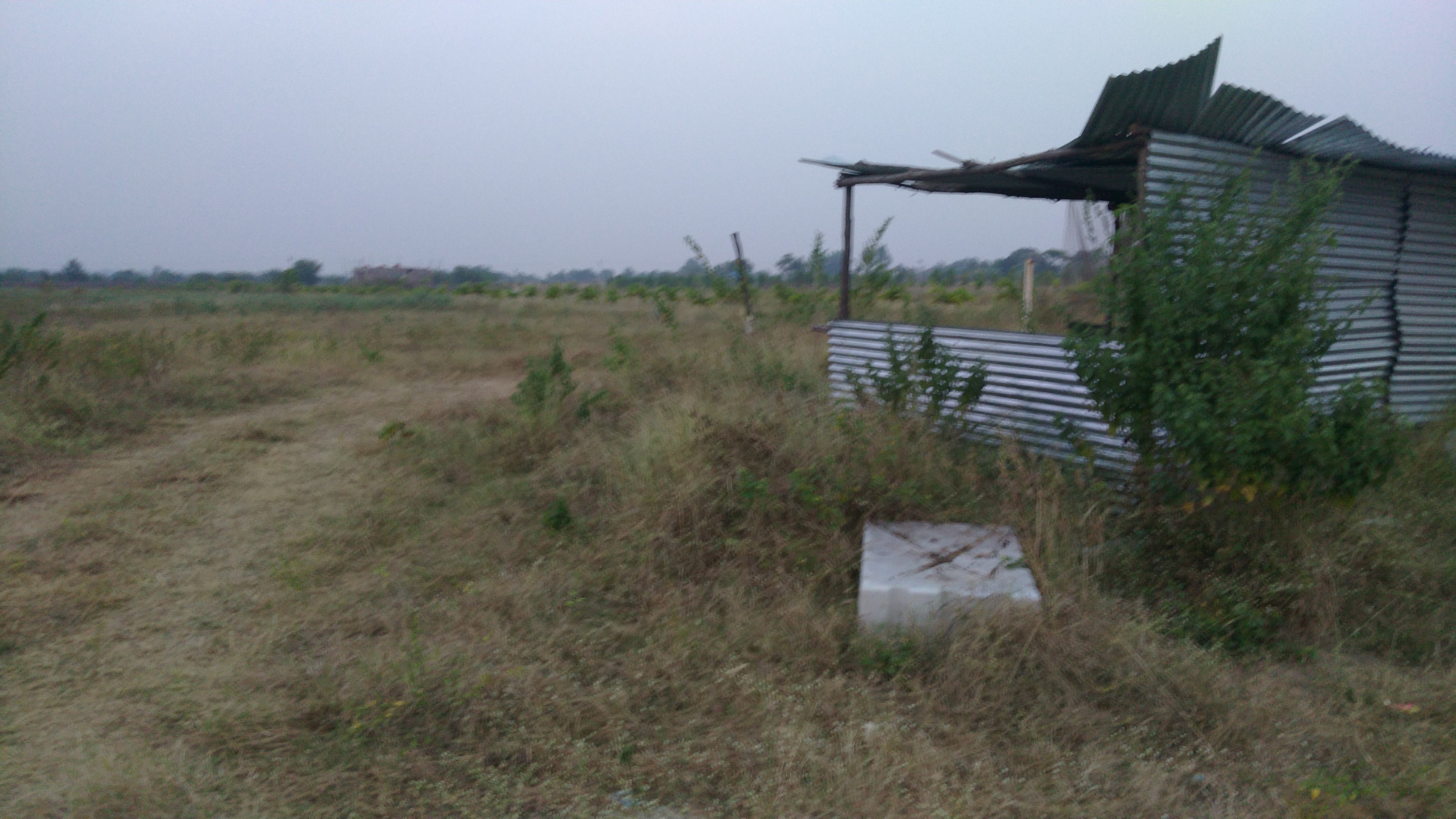 LAND FOR DEVELOPMENT IN NARSAPUR TO MEDAK HIGHWAY ROAD FACING