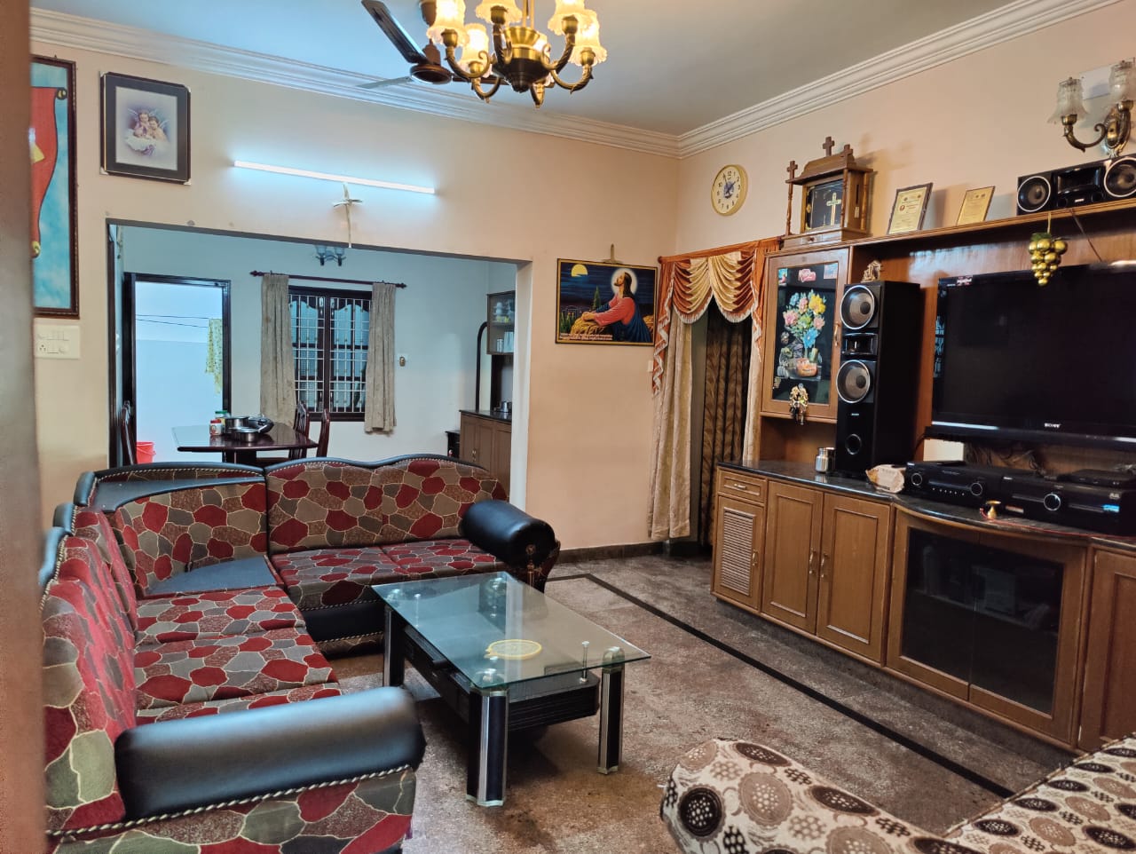 PRIME SEMI FURNISHED 2BHK INDEPENDENT HOUSE FOR DESPERATE SALE IN MOULIVAKKAM, CHENNAI
