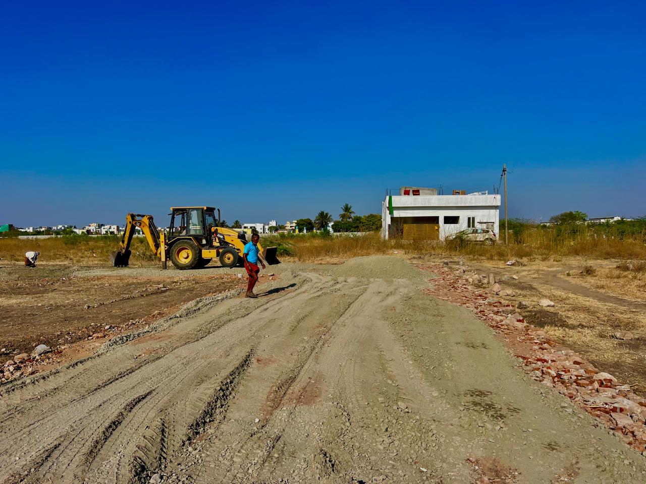 Open plots for sale at Saravanamapatti